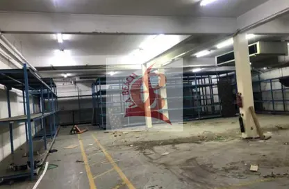 Warehouse - Studio - 1 Bathroom for rent in Umm Ramool - Dubai