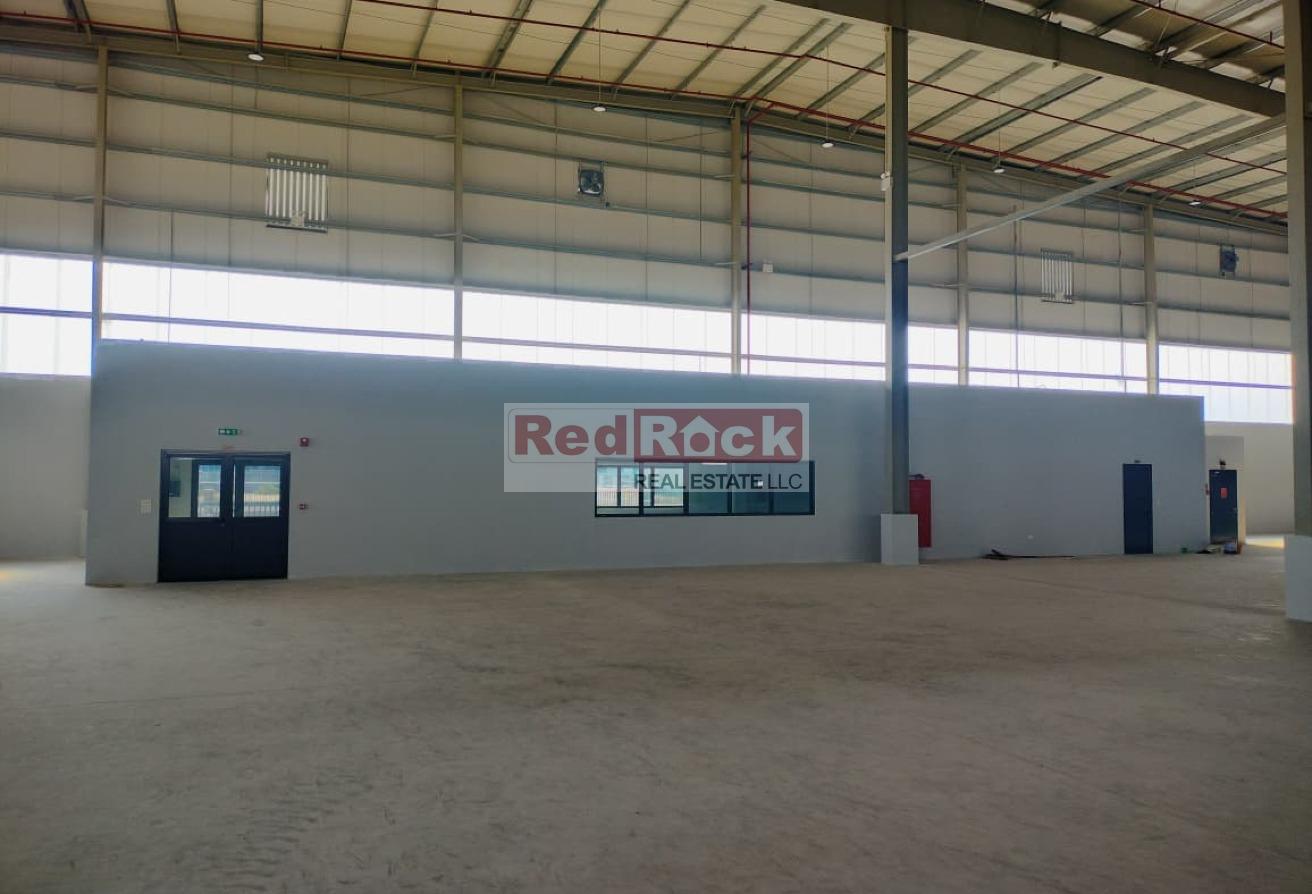 Spacious Warehouse with 928 KW for Rent in DIC