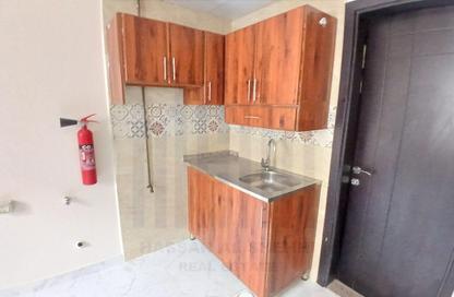 Apartment - Studio - 1 for rent in Fire Station Road - Muwaileh - Sharjah Apartment - Studio - 1 for rent in Fire Station Road - Muwaileh - Sharjah