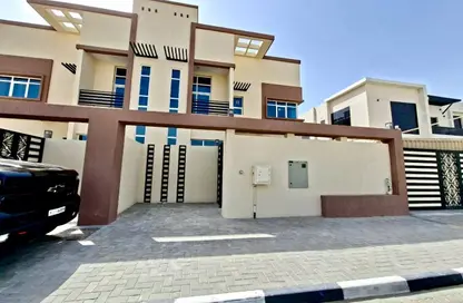 فيلا - 5 غرف نوم - 8 حمامات للايجار في حوشي 1 - حوشي - البادي - الشارقة