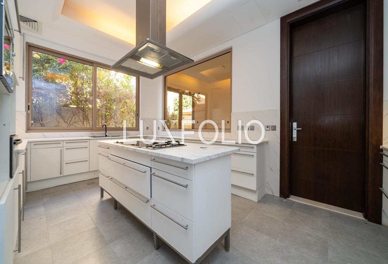 Private Pool | Luxury Villa | Exclusive Location photo 10