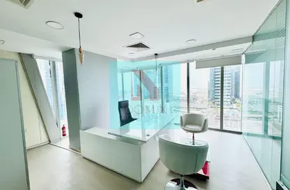 مكتب - استوديو - 1 حمام للايجار في الخليج التجاري - دبي