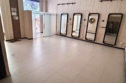 Shop - Studio - 1 Bathroom for rent in New Al Taawun Road - Al Taawun - Sharjah