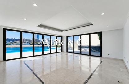 Villa - 5 Bedrooms - 6 Bathrooms for rent in Garden Homes Frond C - Garden Homes - Palm Jumeirah - Dubai