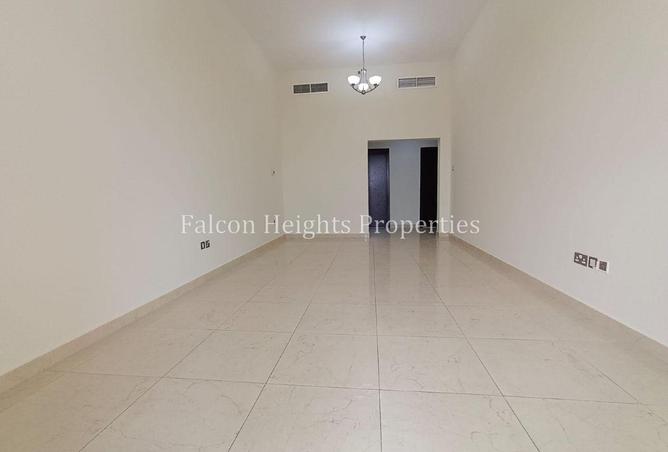 111848978 - Property Image 2