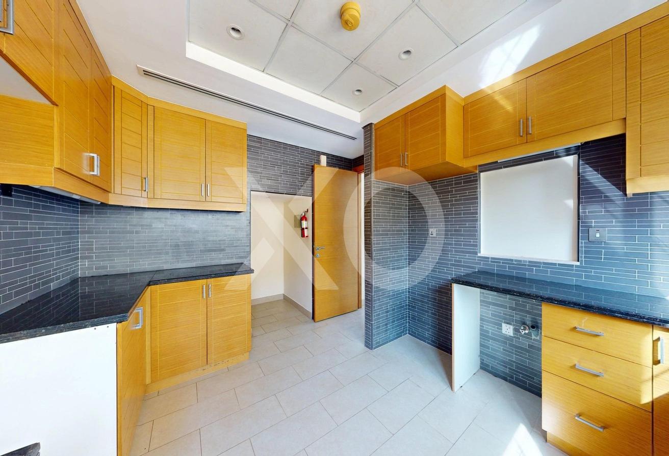 Great Condition | Brand New Pool | Private photo 4