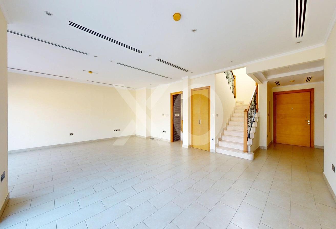 Great Condition | Brand New Pool | Private photo 6