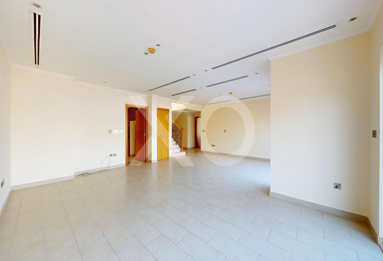 Great Condition | Brand New Pool | Private photo 8