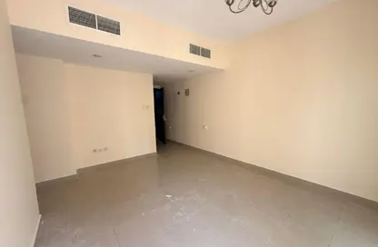 Apartment - 2 Bedrooms - 2 Bathrooms for rent in Abu Shagara building - Abu shagara - Sharjah
