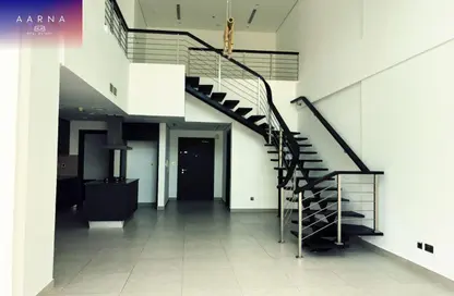 شقة - 2 غرف نوم - 3 حمامات للايجار في C برج - تلال الجميرا - جزر الجميرا - دبي