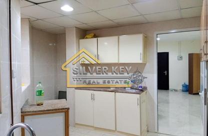 Apartment - 2 Bedrooms - 2 Bathrooms for rent in Al Dhahri Building - Al Shuwaiheen - Sharjah