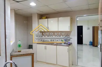 Apartment - 2 Bedrooms - 2 Bathrooms for rent in Al Shuwaiheen - Sharjah