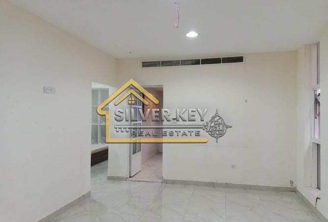 81108917 - Property Image 2