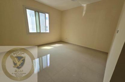 Apartment - 2 Bedrooms - 2 Bathrooms for rent in Al Qulaya'ah - Al Sharq - Sharjah Apartment - 2 Bedrooms - 2 Bathrooms for rent in Al Qulaya'ah - Al Sharq - Sharjah
