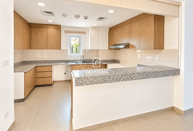 161424351 - Property Image 2