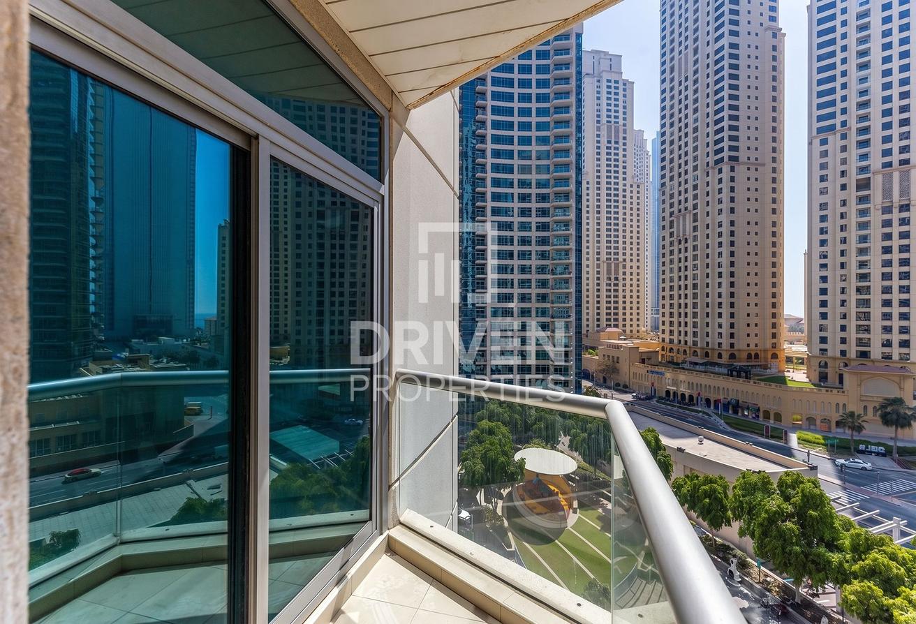 Stylish Unit | Ready to Move in | Marina View photo 13