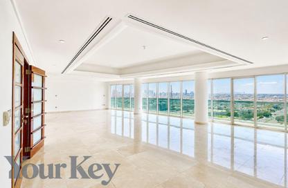 Apartment - 3 - 4 for rent in Crescent Tower 2 - Crescent Towers - Al Khalidiya - Abu Dhabi