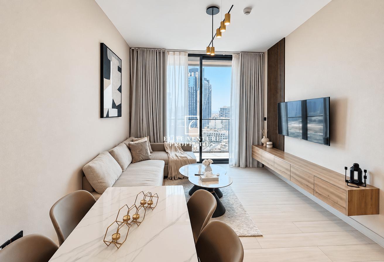 FULLY FURNISHED | HIGH FLOOR | PRIME LOCATION photo 3