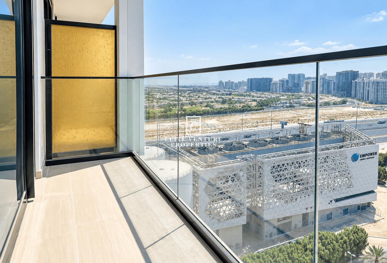 FULLY FURNISHED | HIGH FLOOR | PRIME LOCATION photo 15