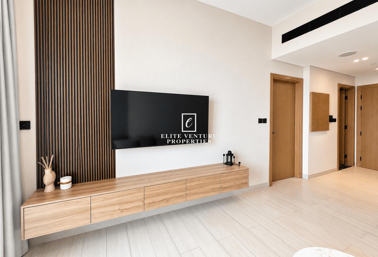 FULLY FURNISHED | HIGH FLOOR | PRIME LOCATION photo 4