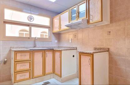 Apartment - 2 Bedrooms - 2 Bathrooms for rent in Al Raffa - Bur Dubai - Dubai