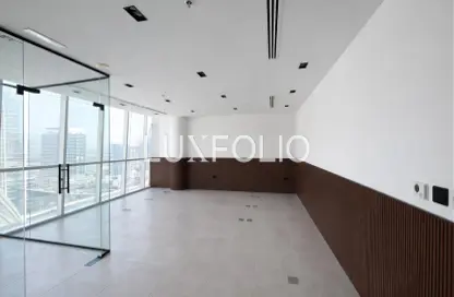 مكتب - استوديو للايجار في B2B  برج - الخليج التجاري - دبي