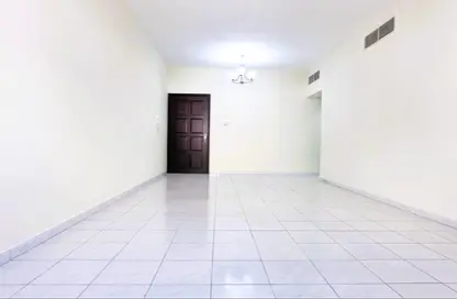 شقة - 2 غرف نوم - 2 حمامات للايجار في منخول - بر دبي - دبي