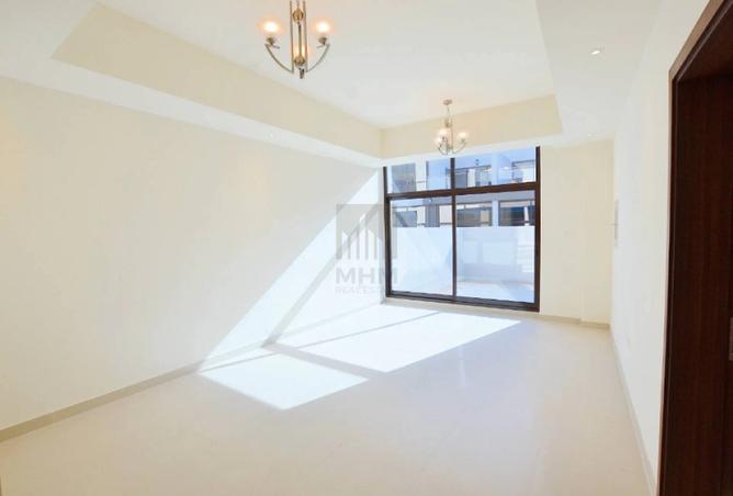 76572010 - Property Image 2