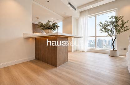 Apartment - 2 - 2 for sale in Golf Tower 3 - Golf Towers - The Views - Dubai Apartment - 2 - 2 for sale in Golf Tower 3 - Golf Towers - The Views - Dubai