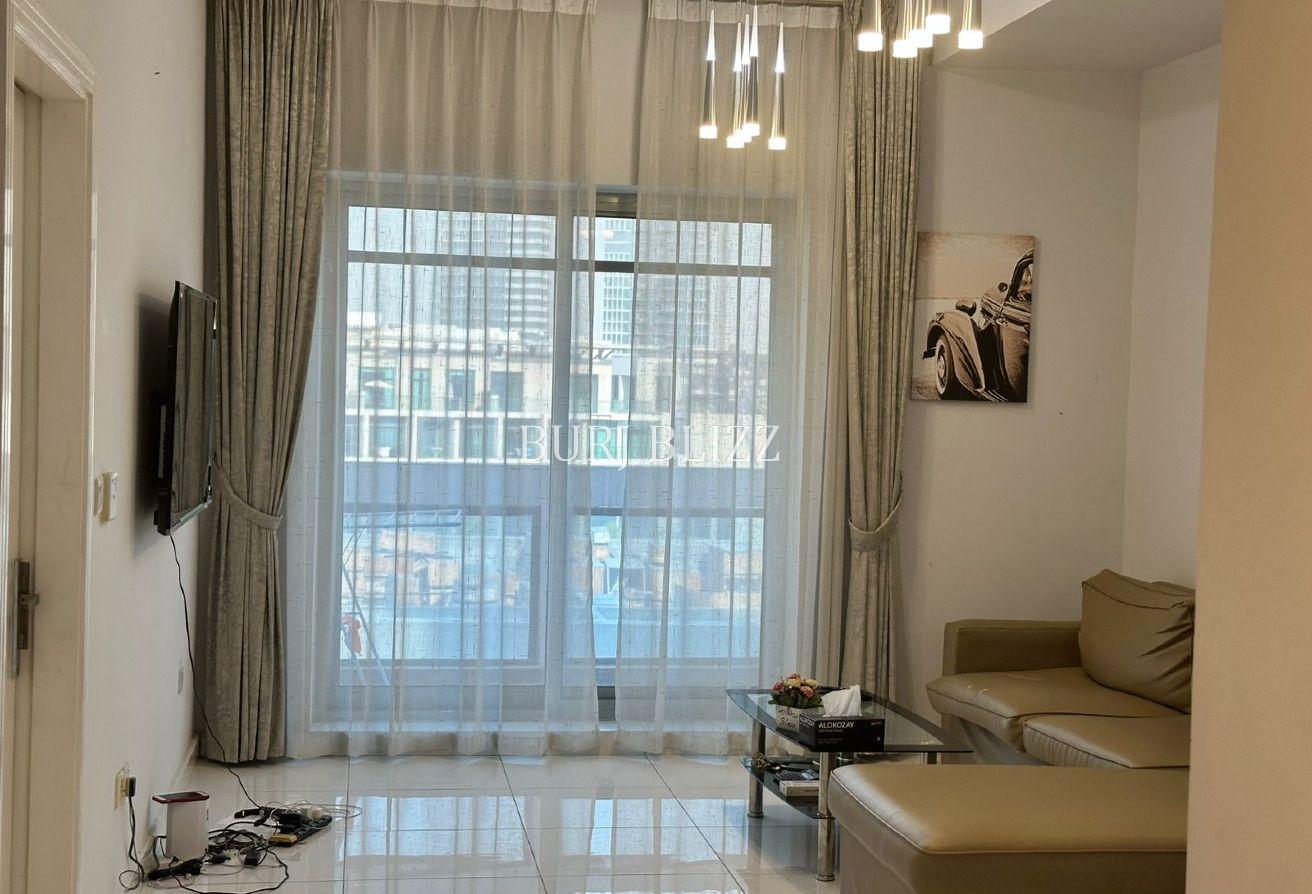 Stylish and Spacious | Vibrant Community | Vacant photo 5