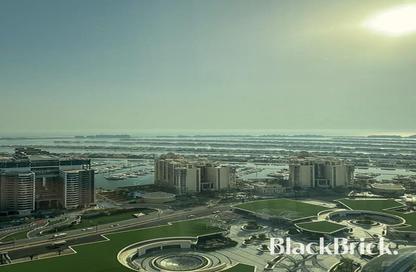 Apartment - 1 Bedroom - 2 Bathrooms for sale in The Palm Tower - Palm Jumeirah - Dubai
