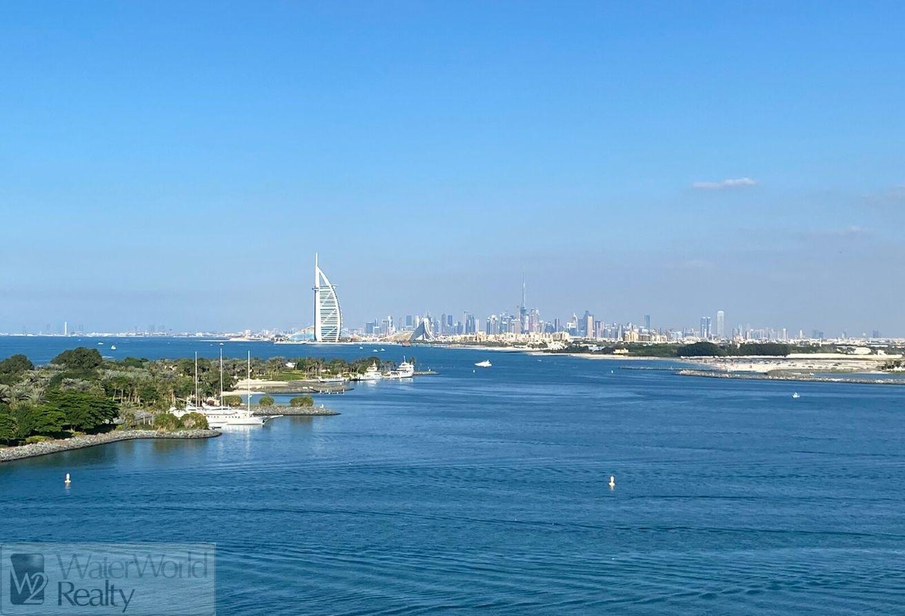 3BR+Maids Apartment For Rent | Full Sea View photo 9