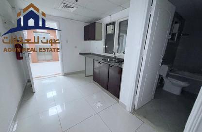 Apartment - Studio - 1 Bathroom for rent in Al Khan Corniche - Al Khan - Sharjah
