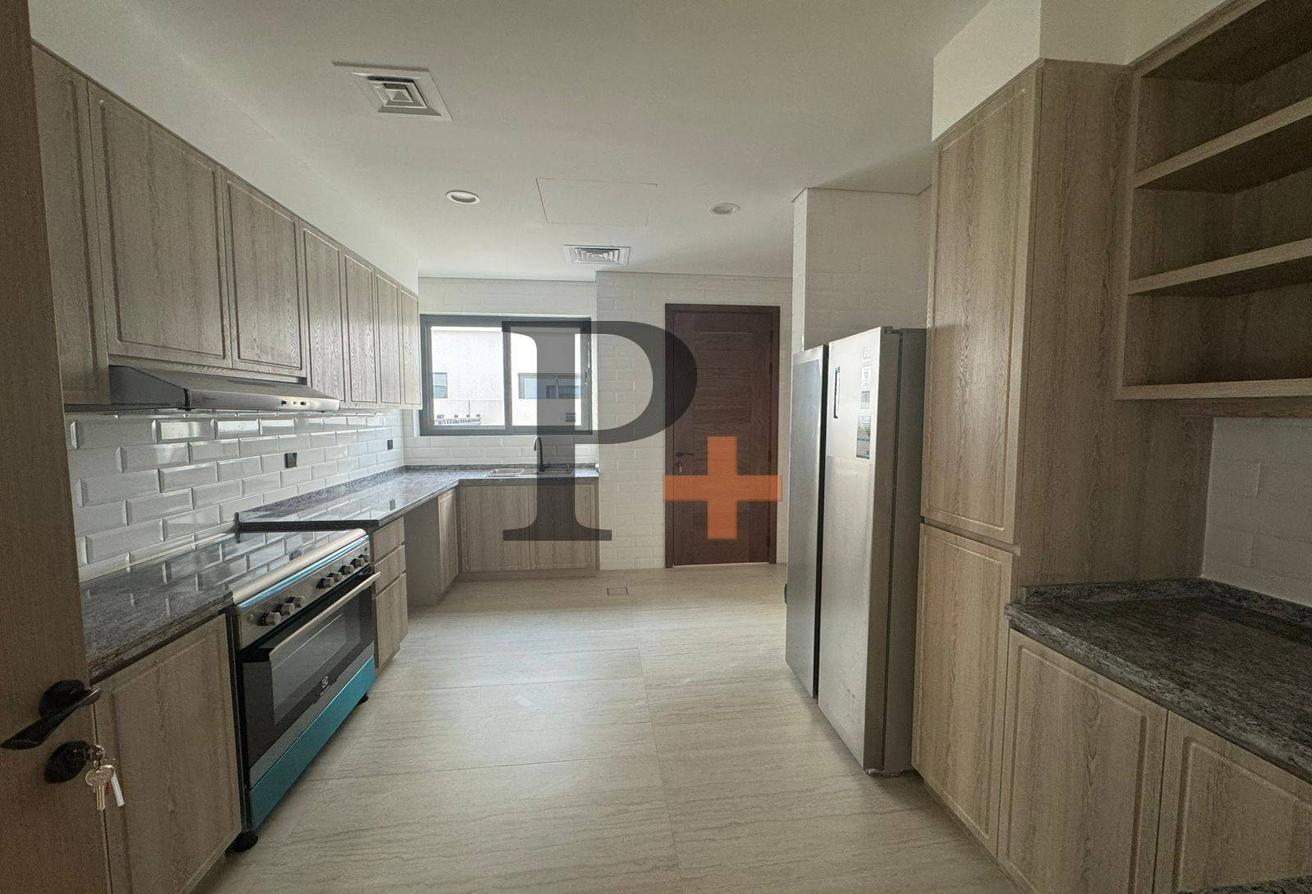 Brand New | Standalone Villa | Single row photo 5