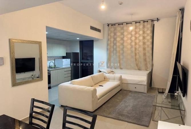 84072325 - Property Image 3