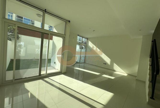 62854013 - Property Main Image