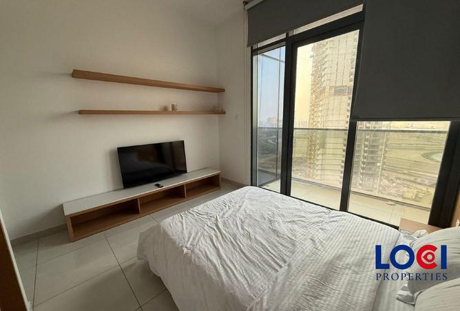 READY TO MOVE | FAMILY AREA | FURNISHED photo 2