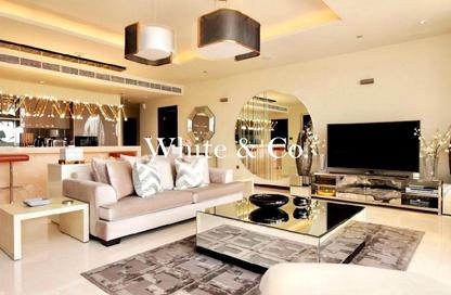 Apartment - 2 Bedrooms - 3 Bathrooms for rent in Ruby - Tiara Residences - Palm Jumeirah - Dubai