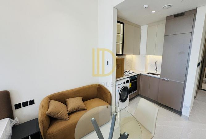 60520845 - Property Image 3