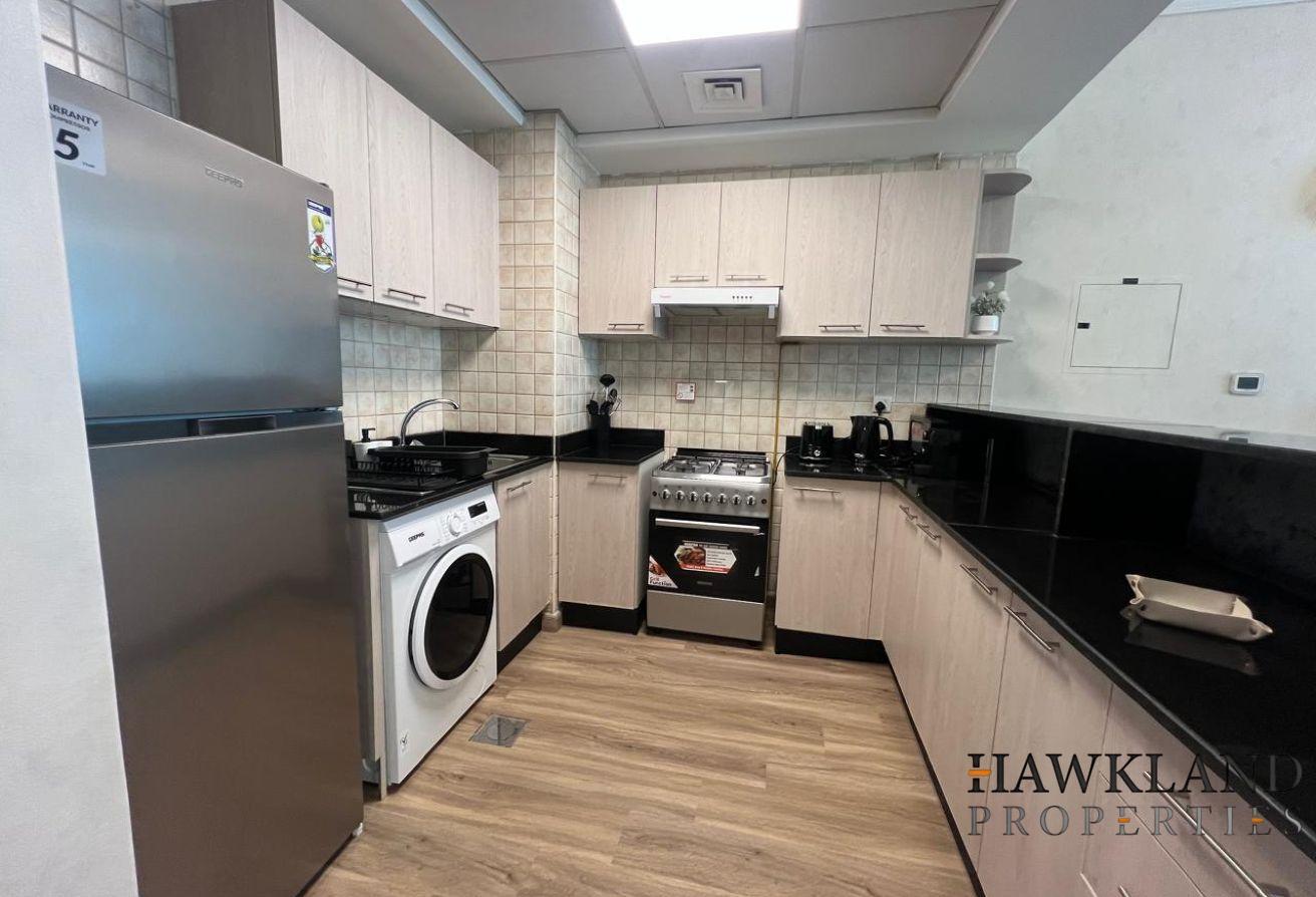 Spacious Furnished 1BR in Burj Noujoum Downtown photo 4