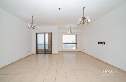 Apartment - 3 Bedrooms - 4 Bathrooms for rent in Rimal 6 - Rimal - Jumeirah Beach Residence - Dubai