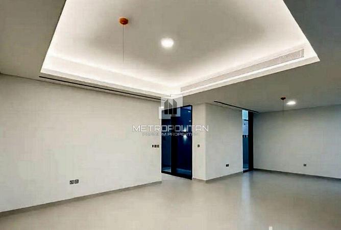 73111107 - Property Main Image