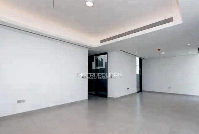 73111107 - Property Image 3