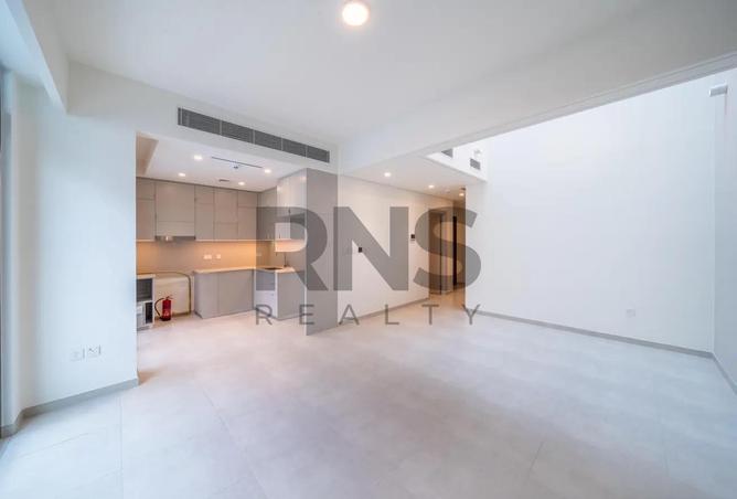 74242333 - صورة العقار 2