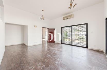 Villa - 5 Bedrooms - 4 Bathrooms for rent in Al Rashidiya - Dubai