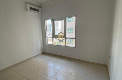 Apartment - 1 Bedroom - 2 Bathrooms for rent in Al Majaz 1 - Al Majaz - Sharjah Apartment - 1 Bedroom - 2 Bathrooms for rent in Al Majaz 1 - Al Majaz - Sharjah
