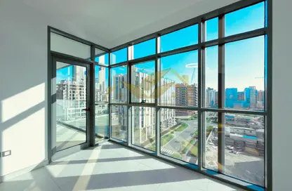 Apartment - 2 Bedrooms - 3 Bathrooms for rent in Jumeirah Garden City - Al Satwa - Dubai