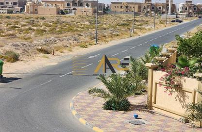 Apartment - 3 Bedrooms - 4 Bathrooms for rent in Hoshi 1 - Hoshi - Al Badie - Sharjah