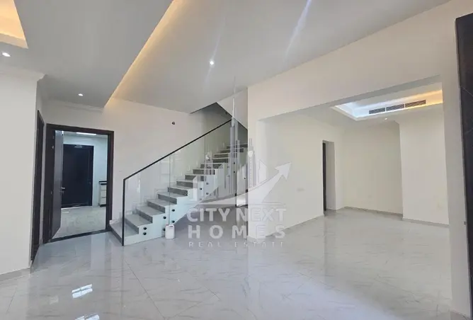 135604807 - Property Image 2