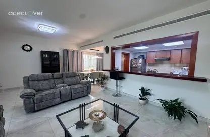 شقة - 2 غرف نوم - 3 حمامات للايجار في الظفرة 1 - الظفرة - جرينز - دبي